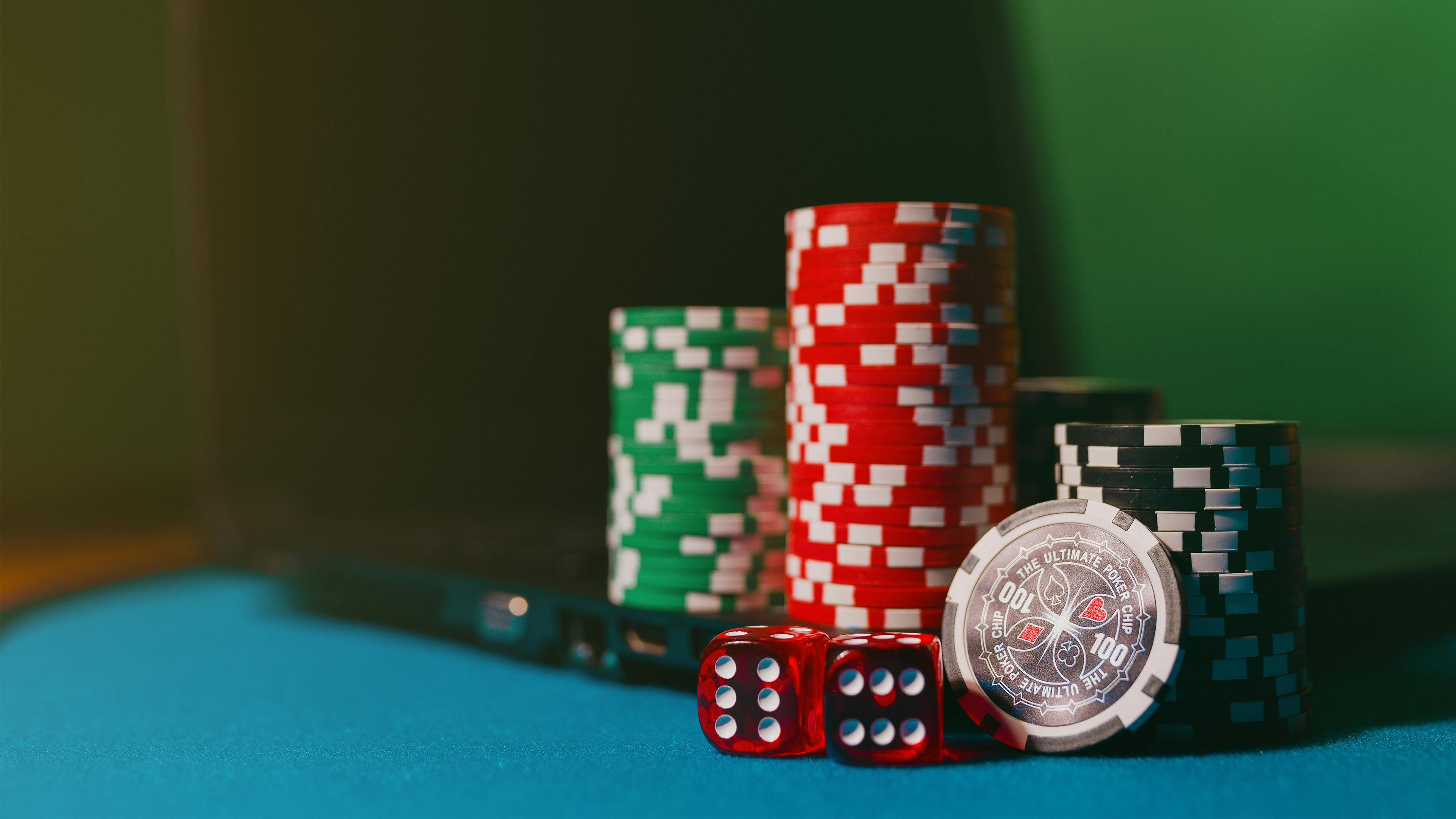 playpal77 casino slots and roulette categories displayed on screen